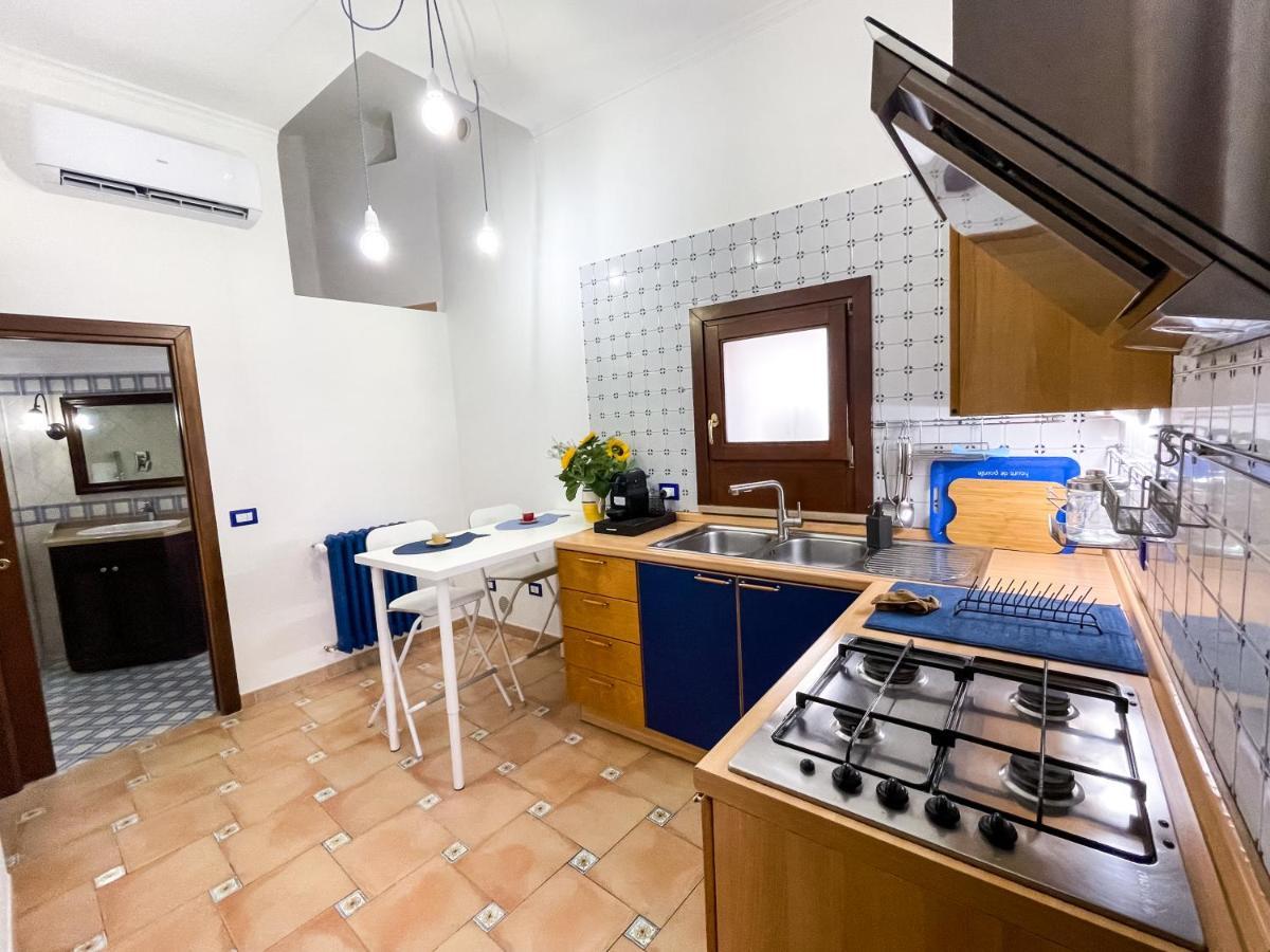 La Casina Di Luna Трани Экстерьер фото