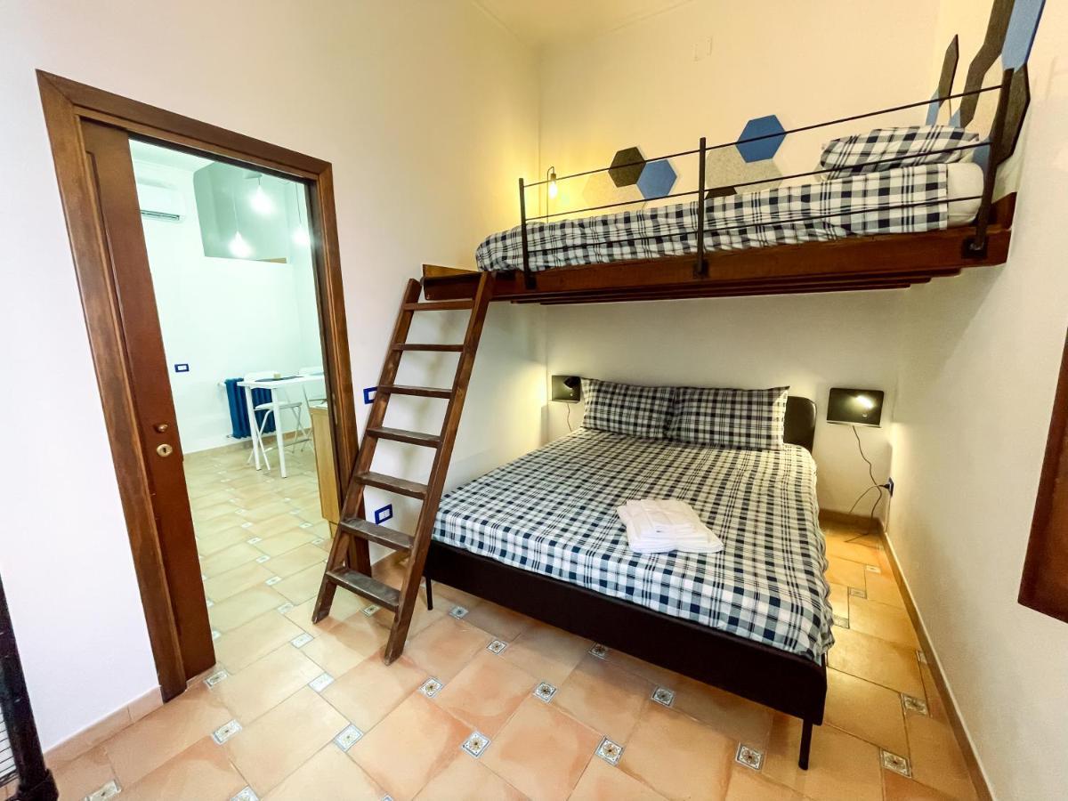 La Casina Di Luna Трани Экстерьер фото